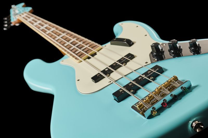 Harley Benton MV-4JB Daphne Blue 570587 фото